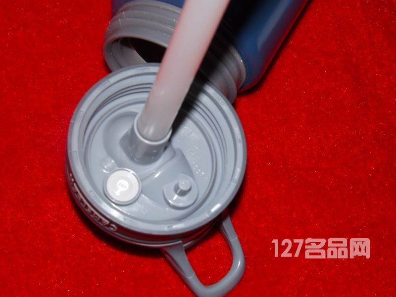 美国驼峰咬嘴式户外不锈钢双层保温水壶 53388