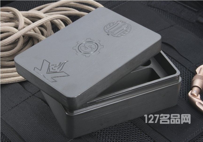 美国挺进者Strider Knives and Starlingear   套装蚀刻版      