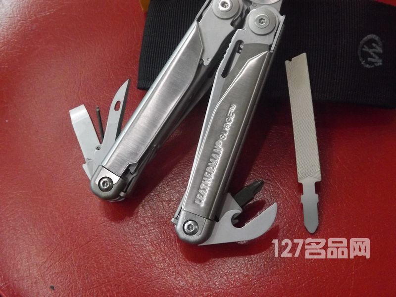 莱泽蔓LEATHERMAN SURGE海啸组合工具钳