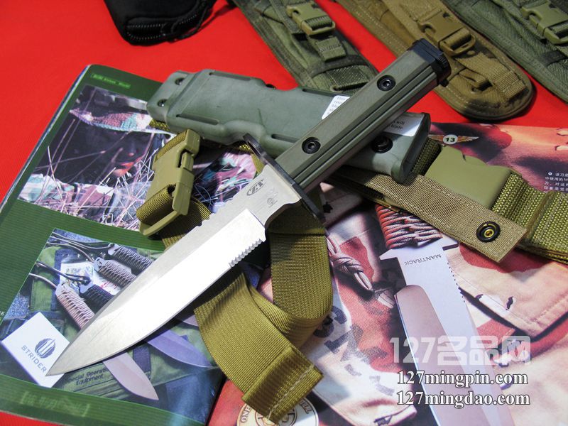 美国挺进者Strider 与ZT和作版ZT-9刺刀