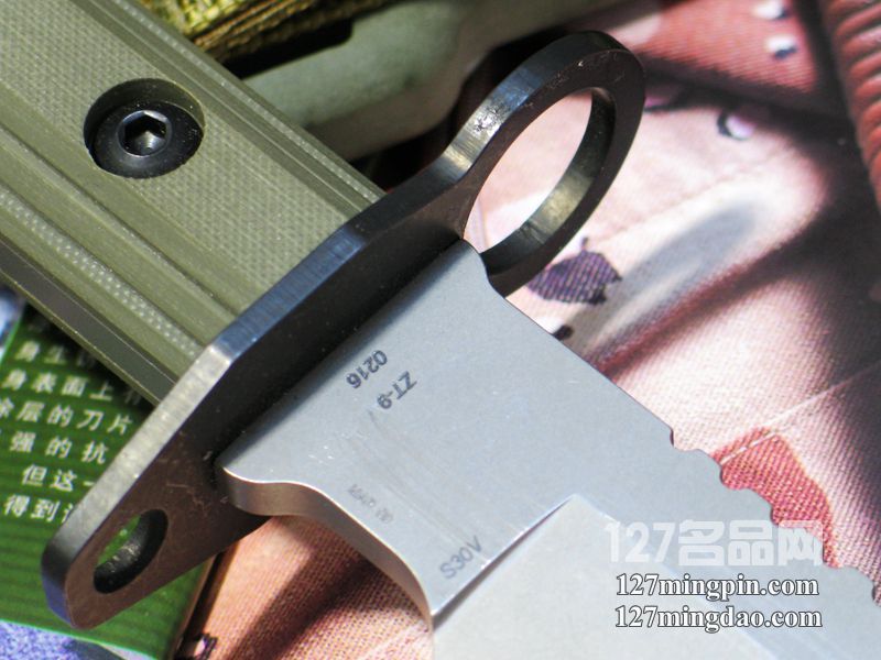美国挺进者Strider 与ZT和作版ZT-9刺刀