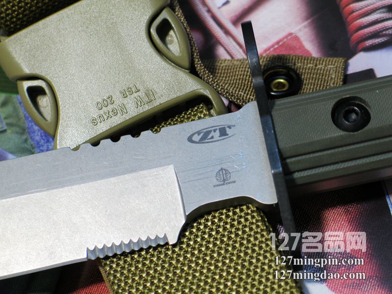 美国挺进者Strider 与ZT和作版ZT-9刺刀