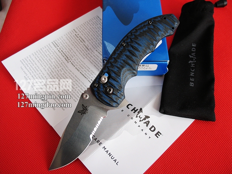 美国蝴蝶 Benchmade 300S-1半齿 蓝色柄经典折刀