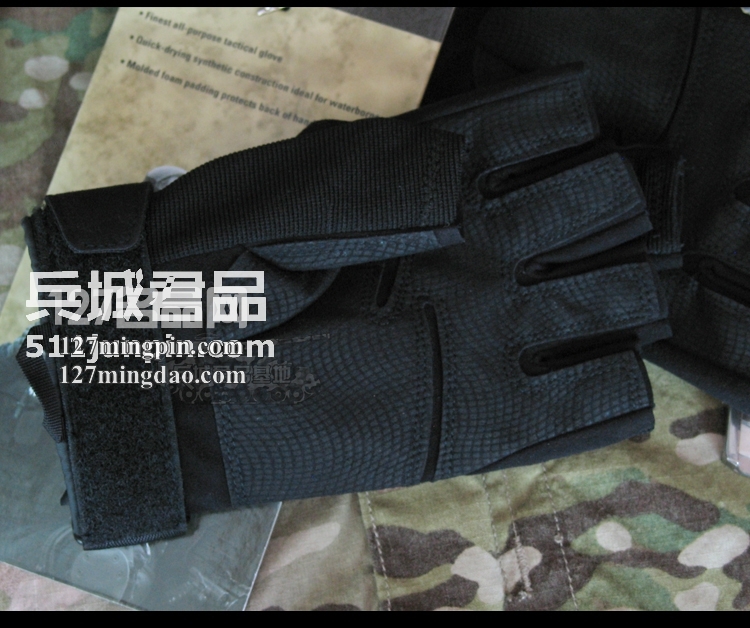 正品blackhawk黑鹰轻突击半指手套 男士战术手套 作战手套 8068
