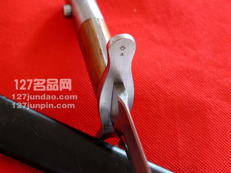 瑞士1918军用刺刀 