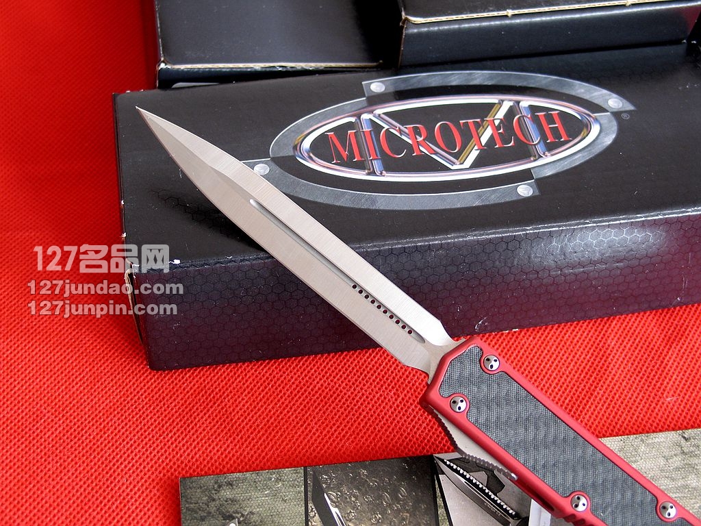 美国微技术 MICROTECH 106火红圣蚂蚁II代碳纤维镶嵌柄军刀
